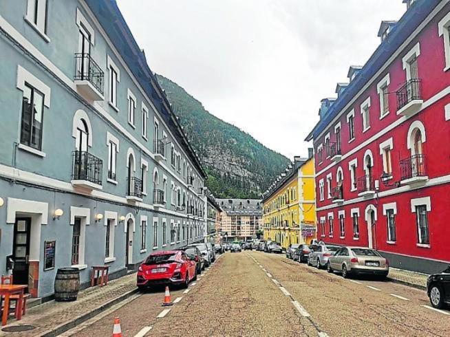 Apartamento Ático Canfranc Estación Esterno foto