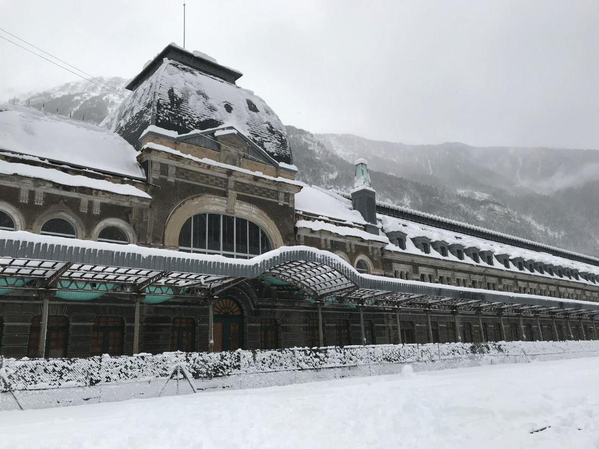 Apartamento Ático Canfranc Estación Esterno foto